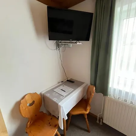 Gaestehaus Duernberger - Klein, Aber Fein - Gemuetliche In Ruhiger, Idyllischer Lage Homestay